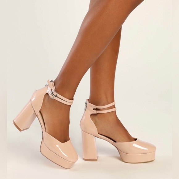 Lulu’s Light Nude Patent Platform Pumps - Picture 1 of 4